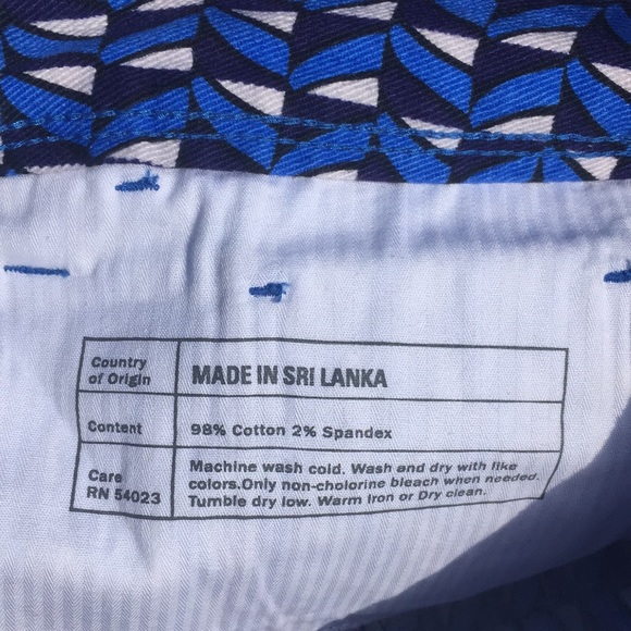 ⭐️HP⭐️Geometric Print Jeans 👖 - Picture 7 of 8